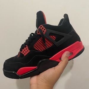 Air Jordan 4 Retro ‘Red Thunder’